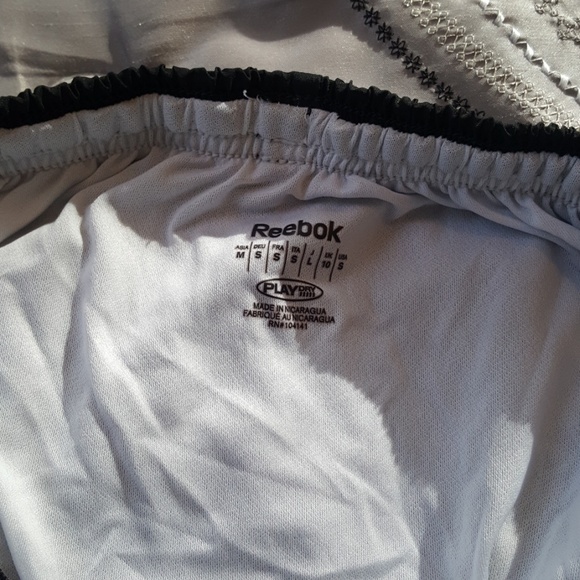 Reebok running shorts - Picture 3 of 4